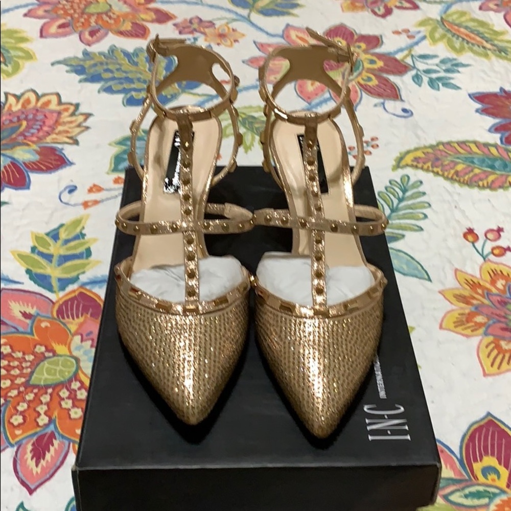 ♥️ INC very gorgeous shoes/Rose gold color/new